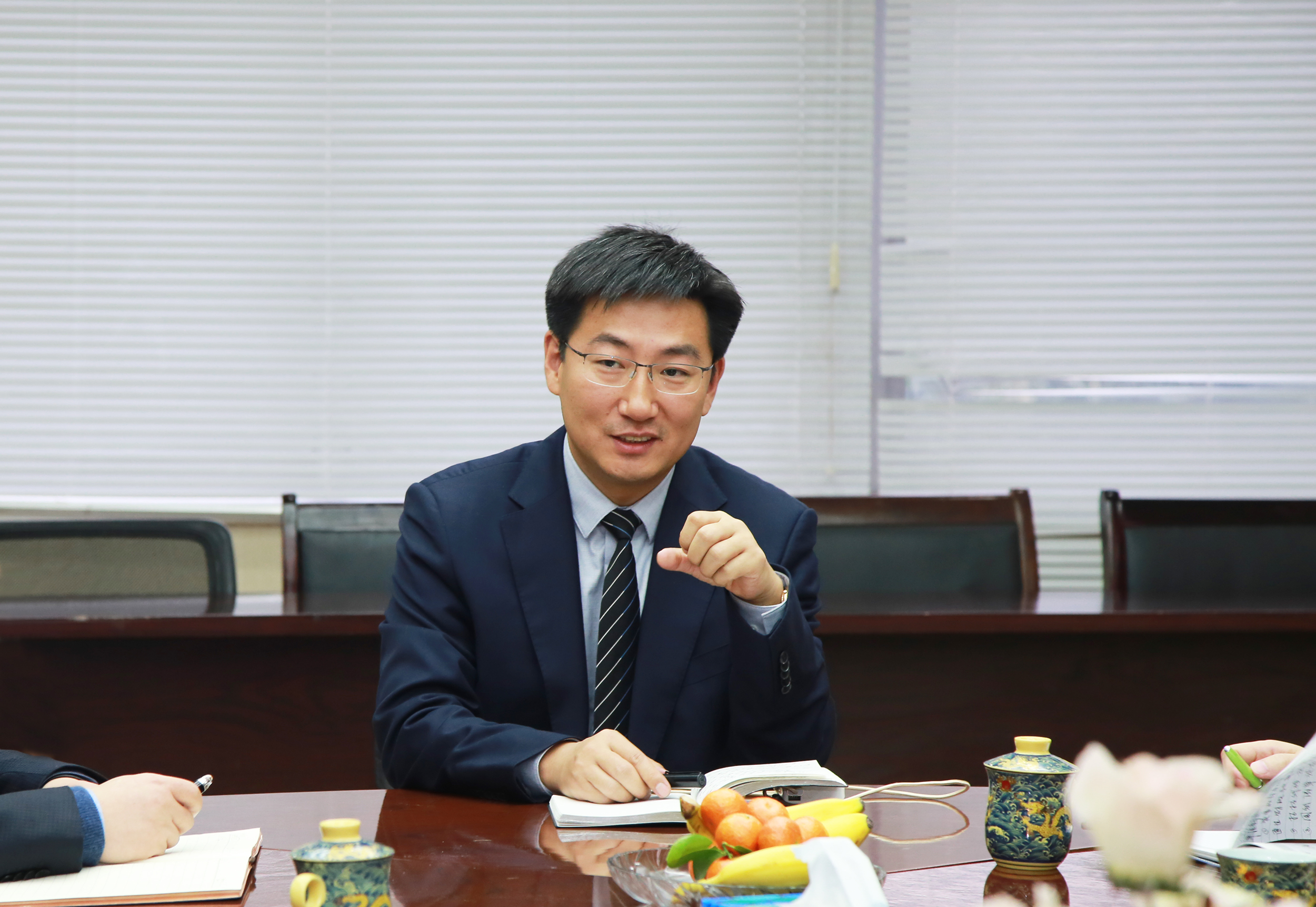 黄董事长.jpg