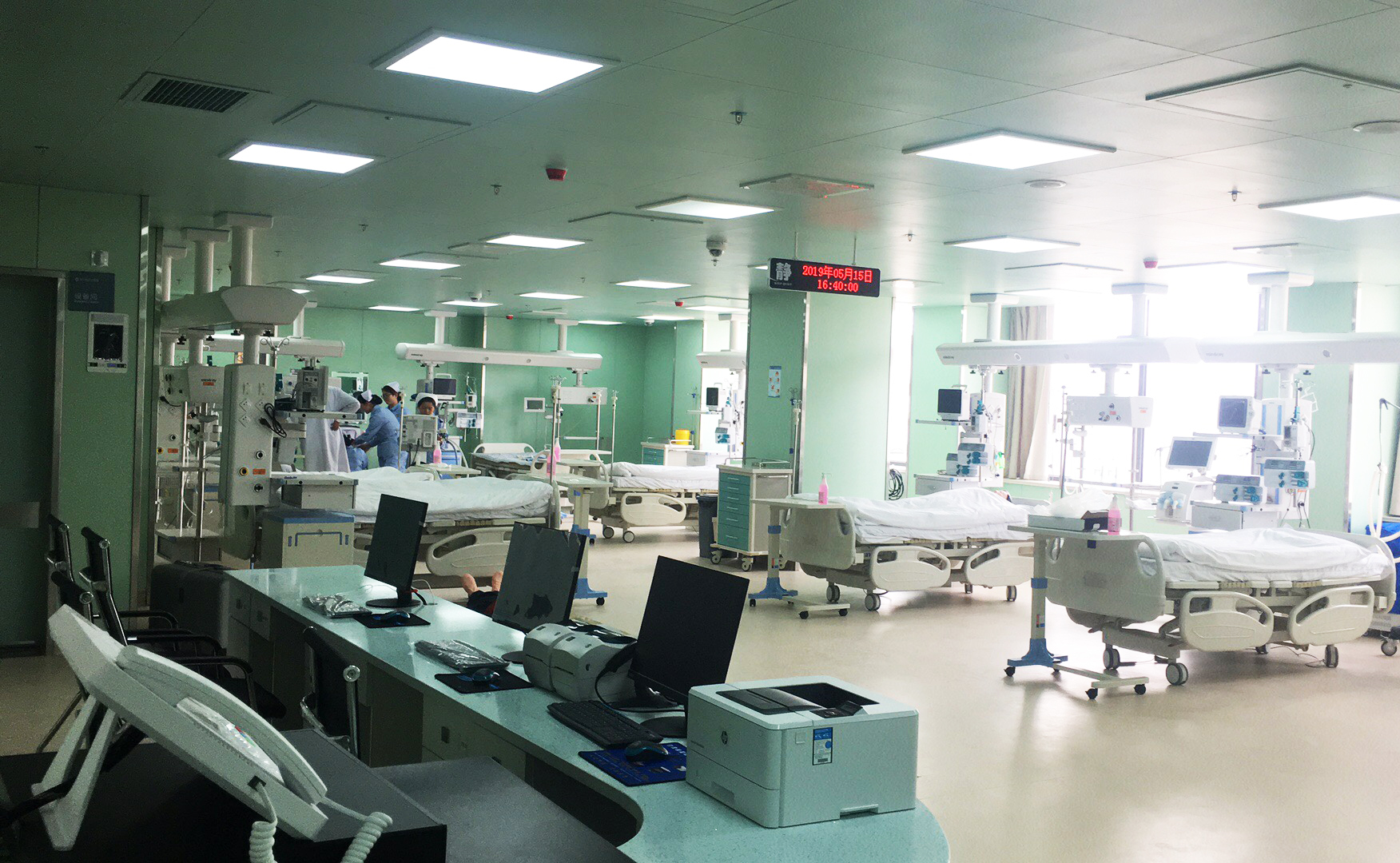 ICU1.jpg